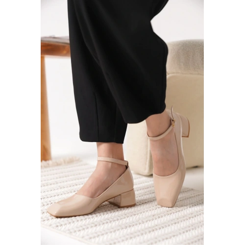 Arilla Bej Rugan Kadın Topuklu Ayakkabı