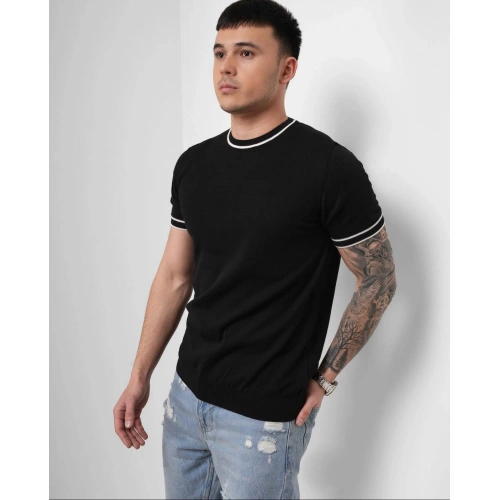 Erkek Siyah-Beyaz Yaka Detaylı T-shirt