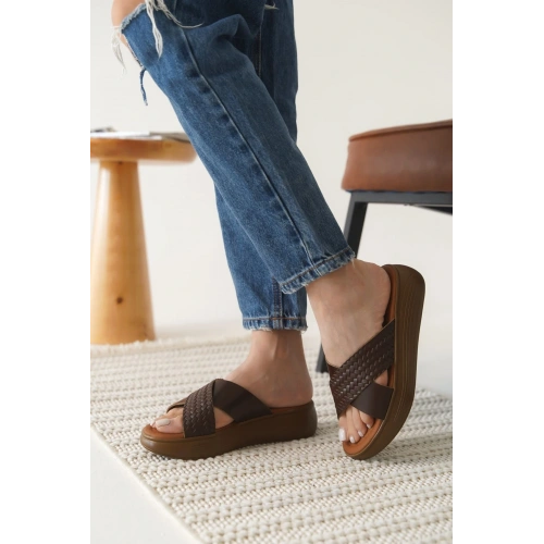 Fayn Acı Kahve Örgü Desenli Hakiki Deri Terlik