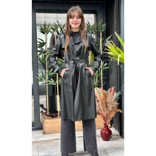 Kadın Siyah Kuşaklı Deri Trençkot