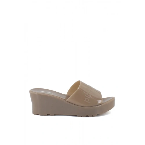 Kadın Pierre Cardin Bej Dolgu Topuk Terlik