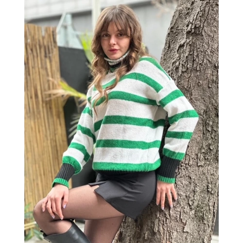 Kadın Yeşil-Beyaz Boğazlı Kazak