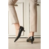 Siyah Kadın Günlük Kısa Topuklu Stiletto Ayakkabı TR20MS03A