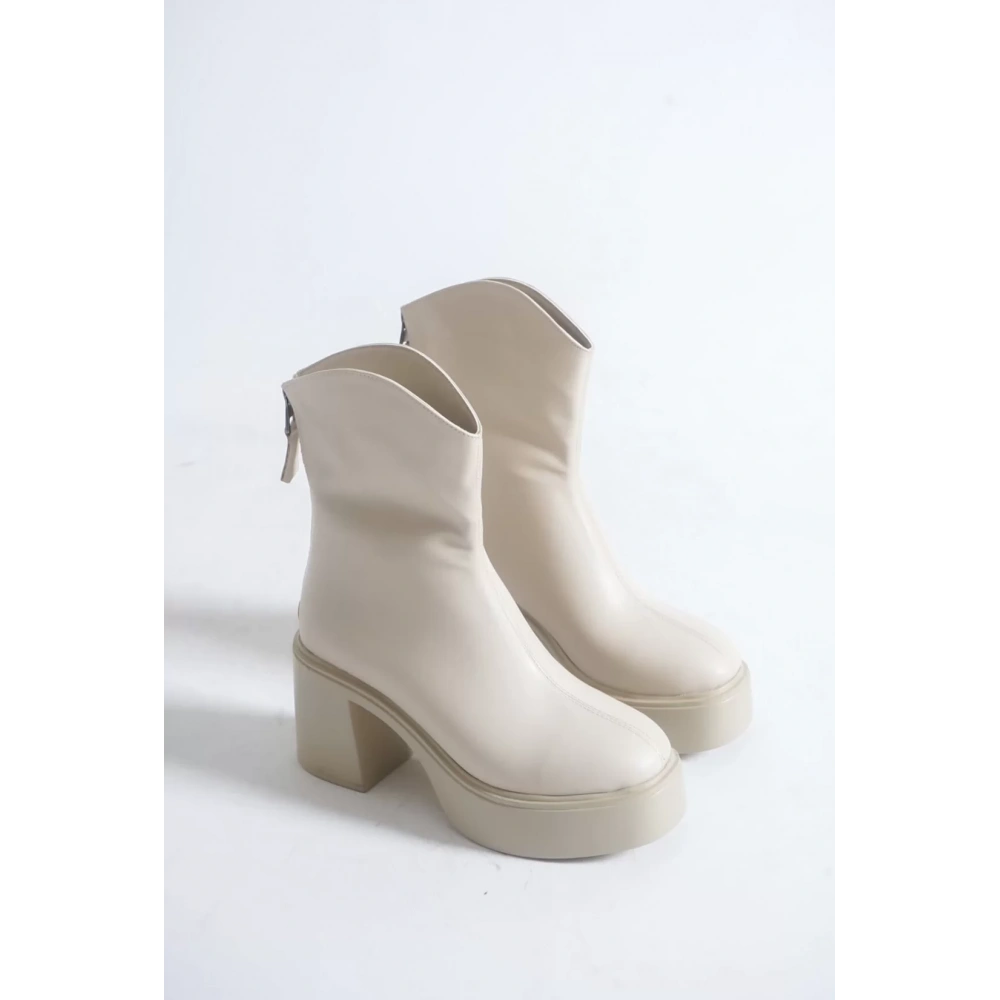 Kadın Bej Arkası Fermuarlı Bot