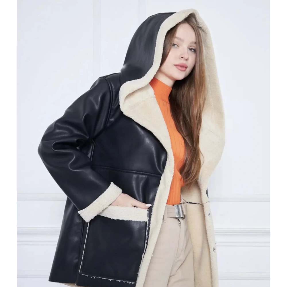 Kadın Şal Yaka Kapüşonlu Krem Kürklü Siyah Kaban