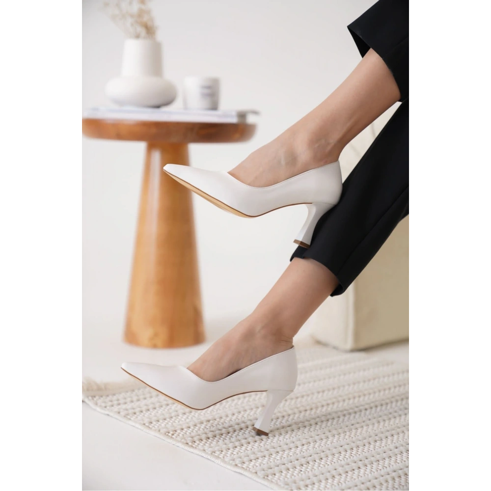 Kadın Beyaz Stiletto TR12MS06B