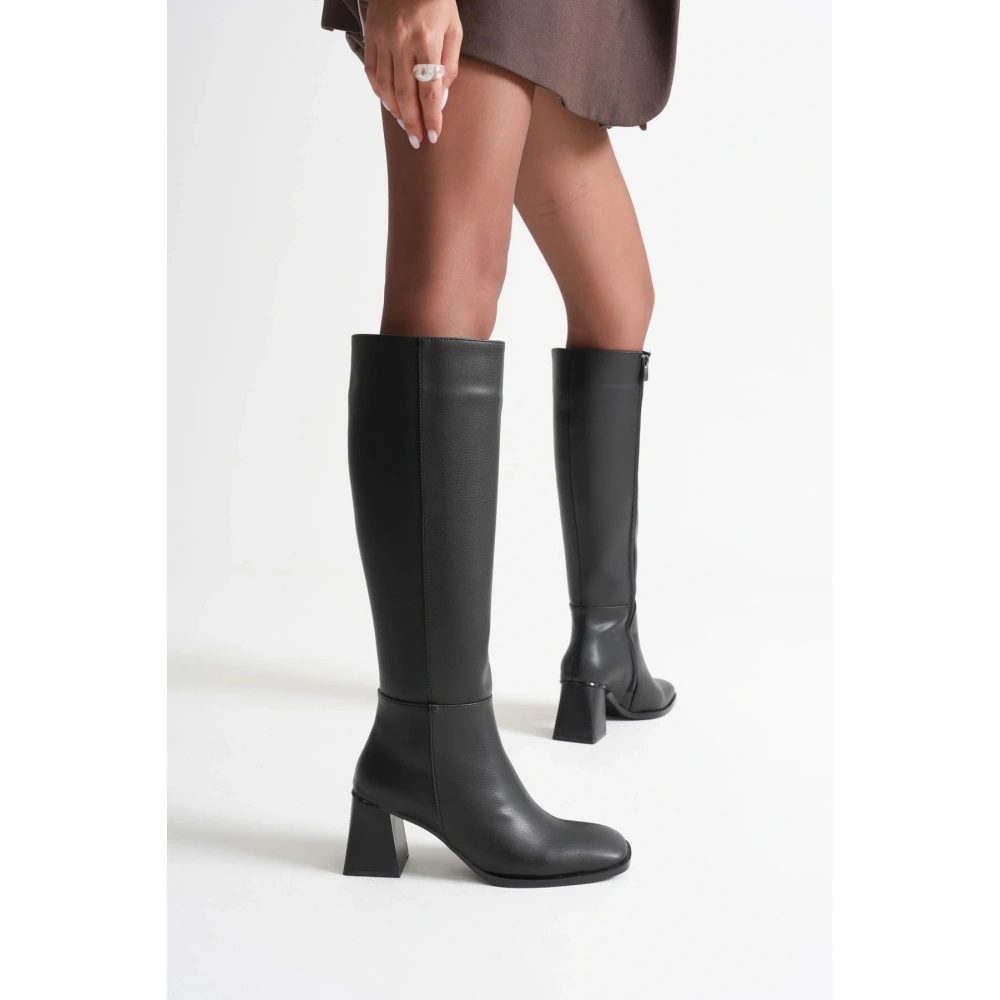 Kadın Siyah Kışlık Çizme TR08MK20A