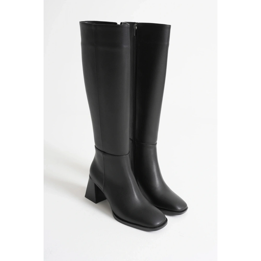 Kadın Siyah Kışlık Çizme TR08MK20A