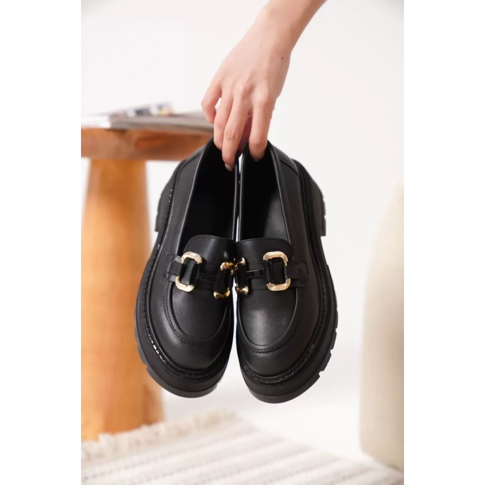 Kadın Siyah Cilt 6cm Topuklu Loafer TR17MS01C