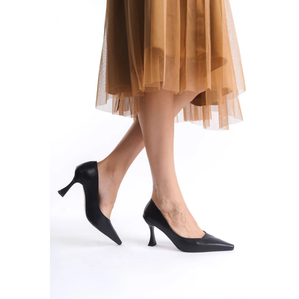 Kadın Mat Siyah Stiletto TR08MS27H