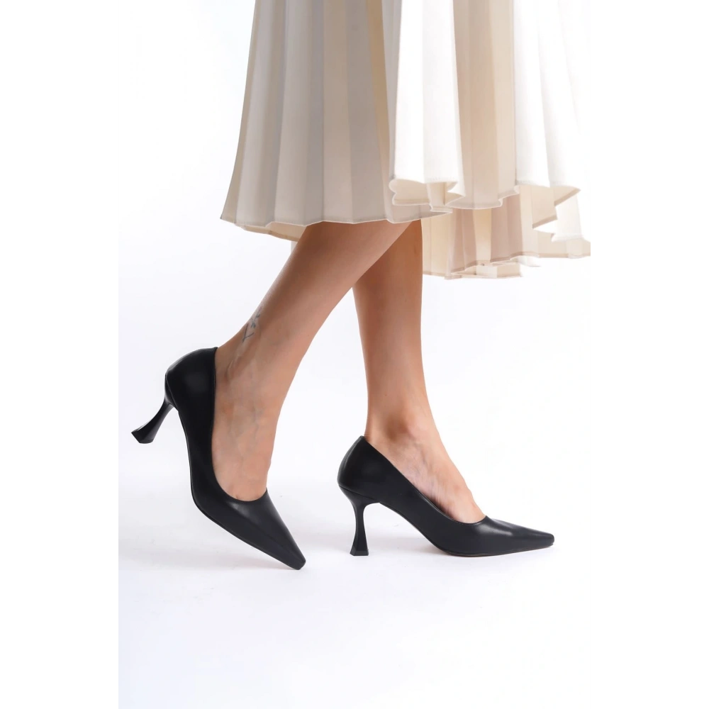 Kadın Mat Siyah Stiletto TR08MS27H
