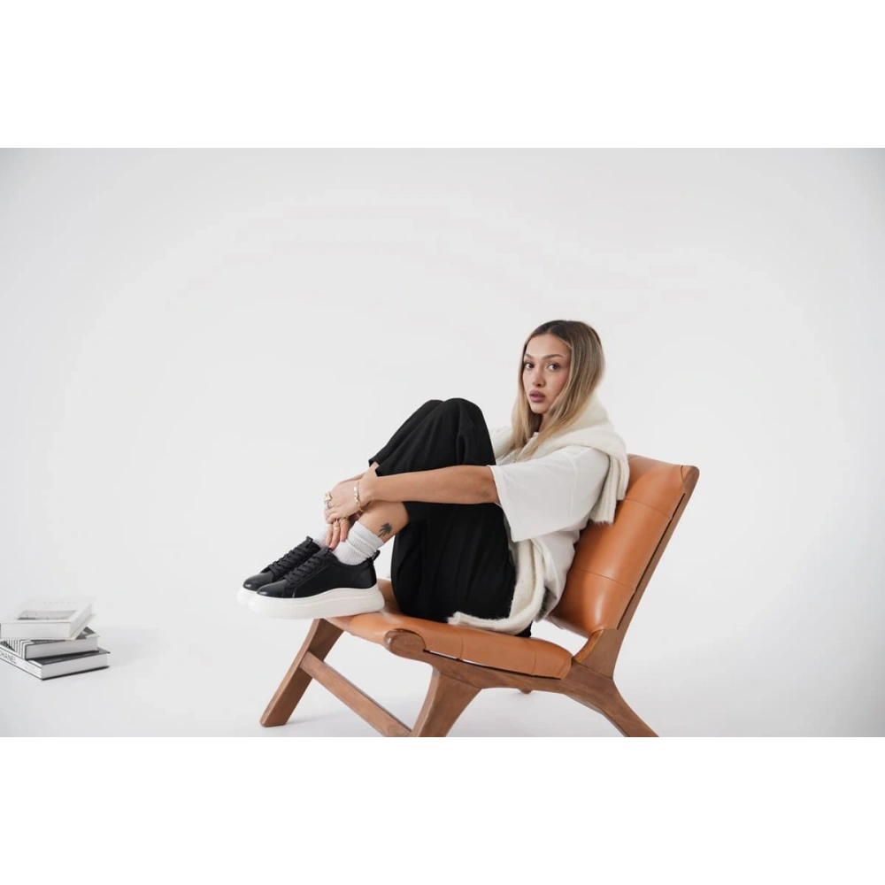 Kadın Siyah Sneaker TR01MS05A