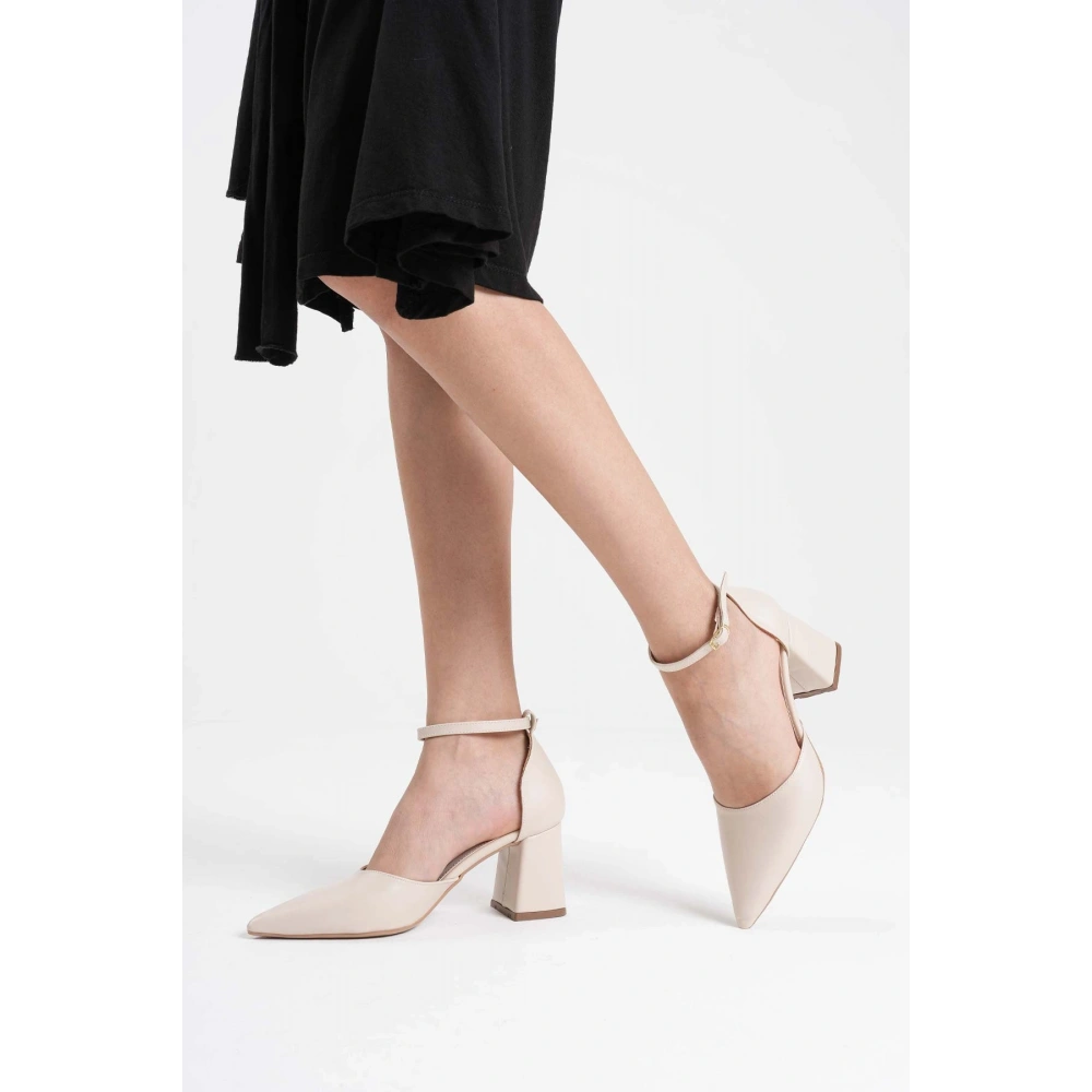 Bej Cilt Kadın Topuklu Ayakkabı TR08MS11G