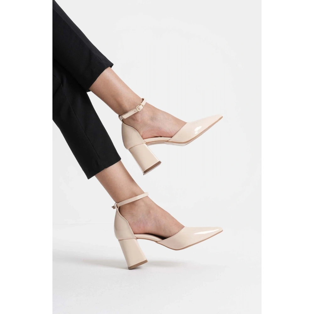 Bej Rugan Kadın Topuklu Ayakkabı TR08MS11B