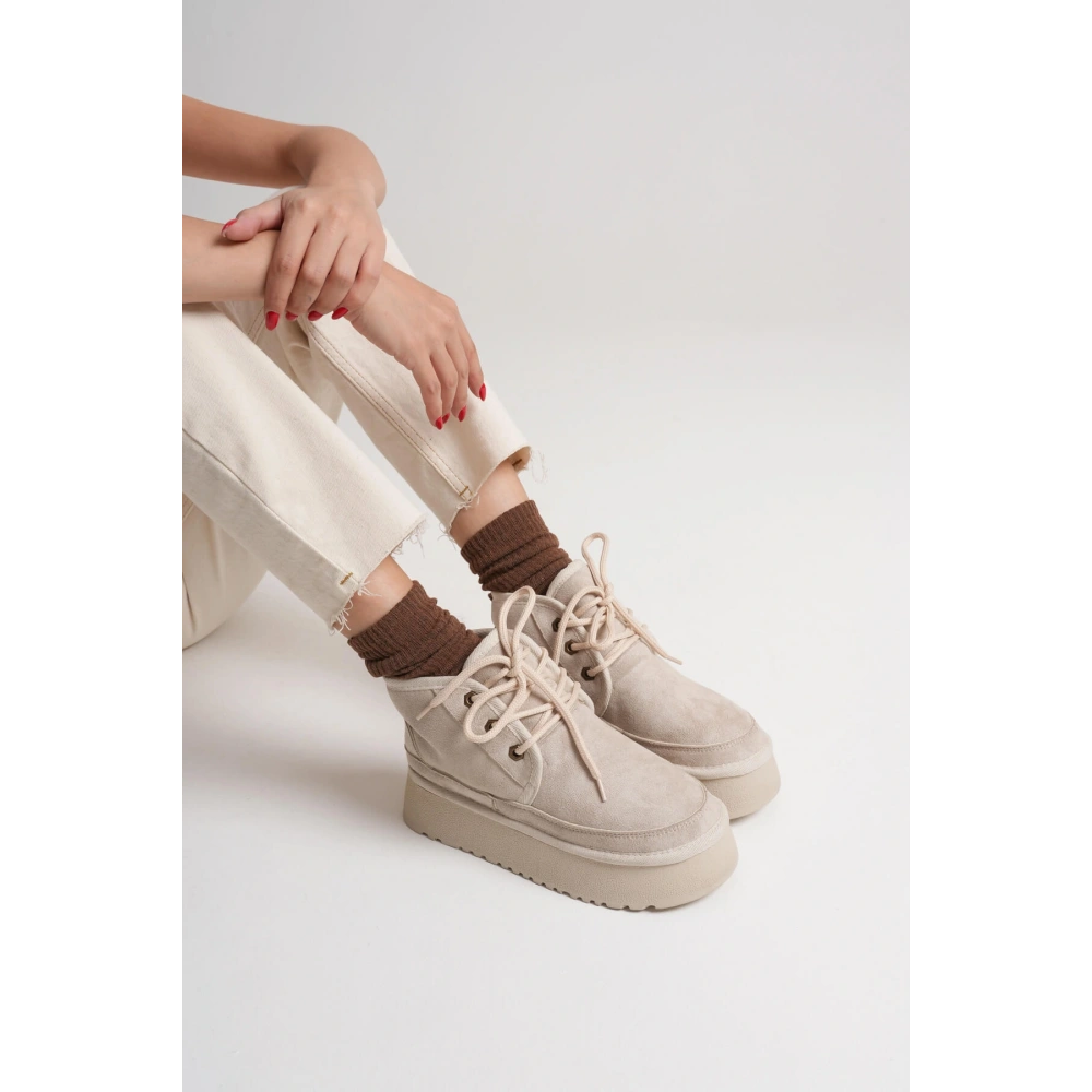 Elena Kadın Bej Kışlık İçi Kürklü Kalın Taban Bot