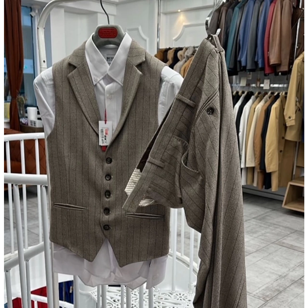 Erkek Kahverengi Yelek ve Pantolon Takımı