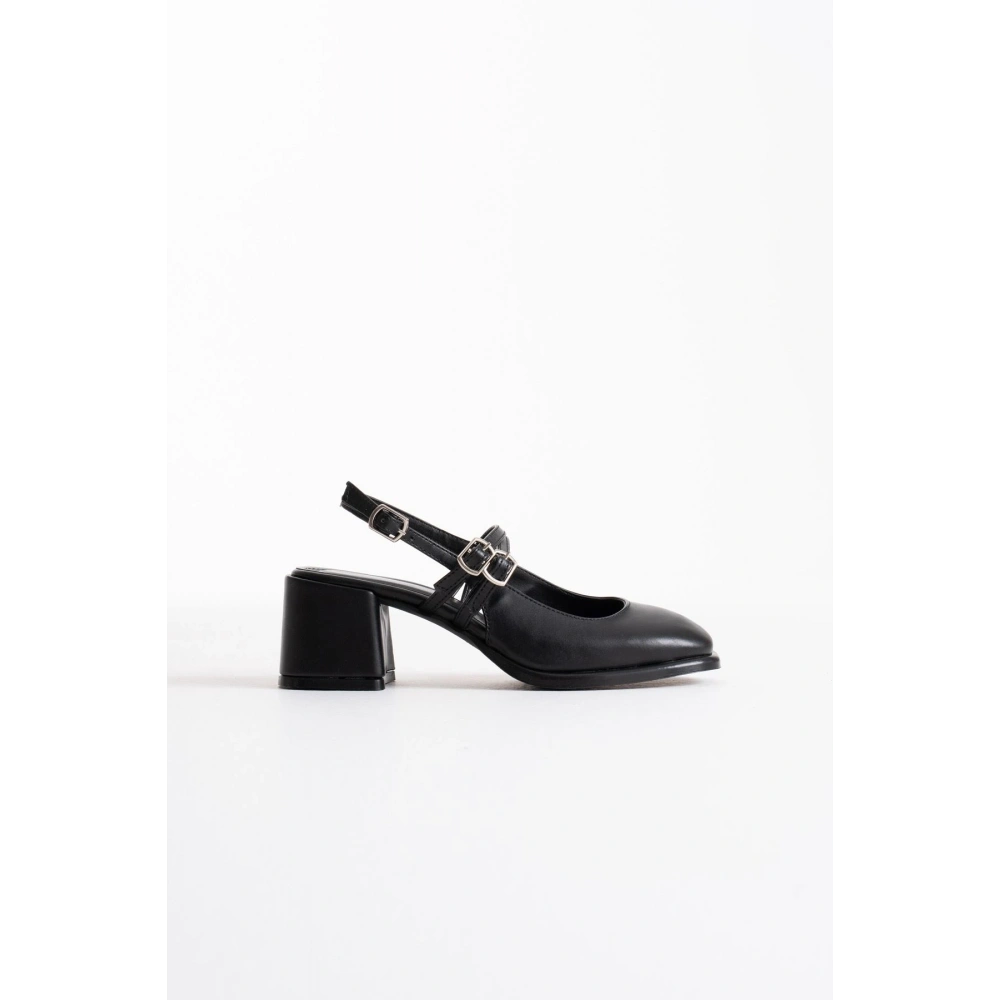 Siyah Cilt Kadın Topuklu Ayakkabı TR02MS03C