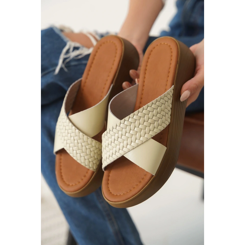 Bej Hakiki Deri Terlik TR31MY53H