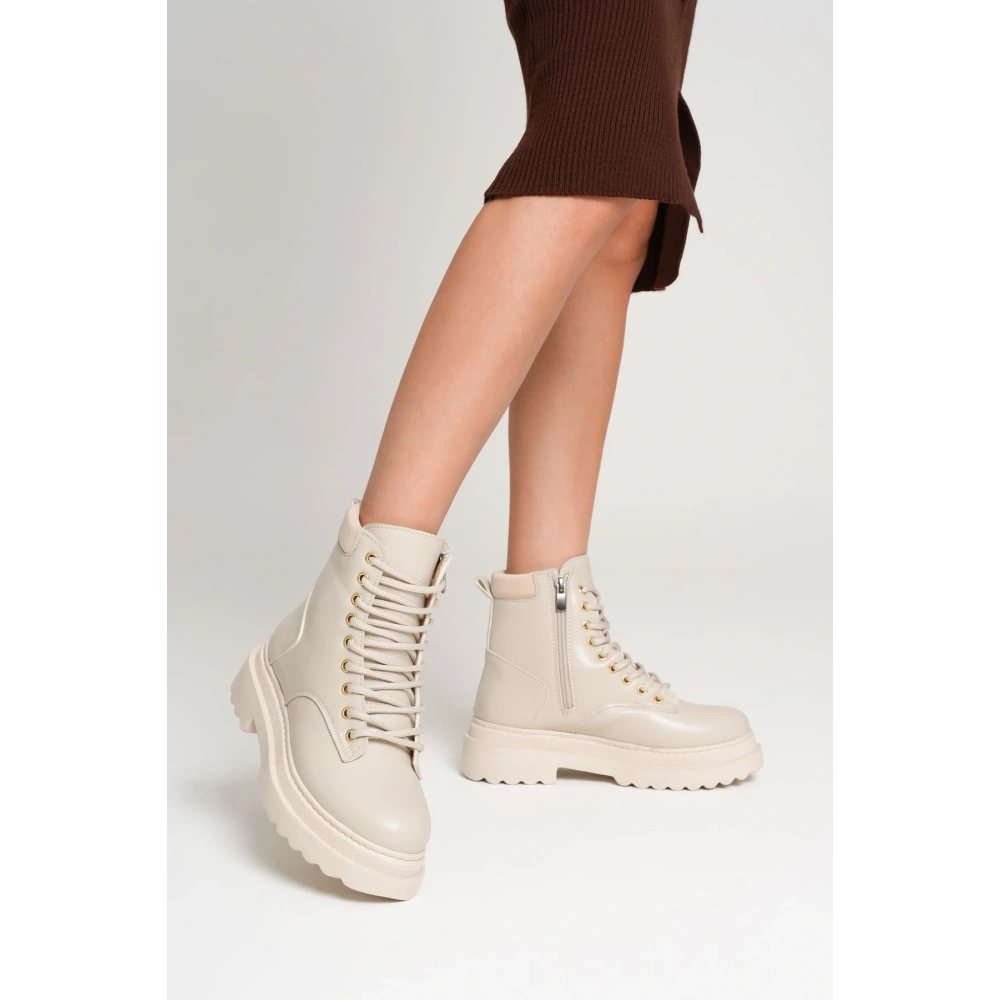 Fiora Özel Tasarım Kadın Kışlık Kalın Tabanlı Bej Bot