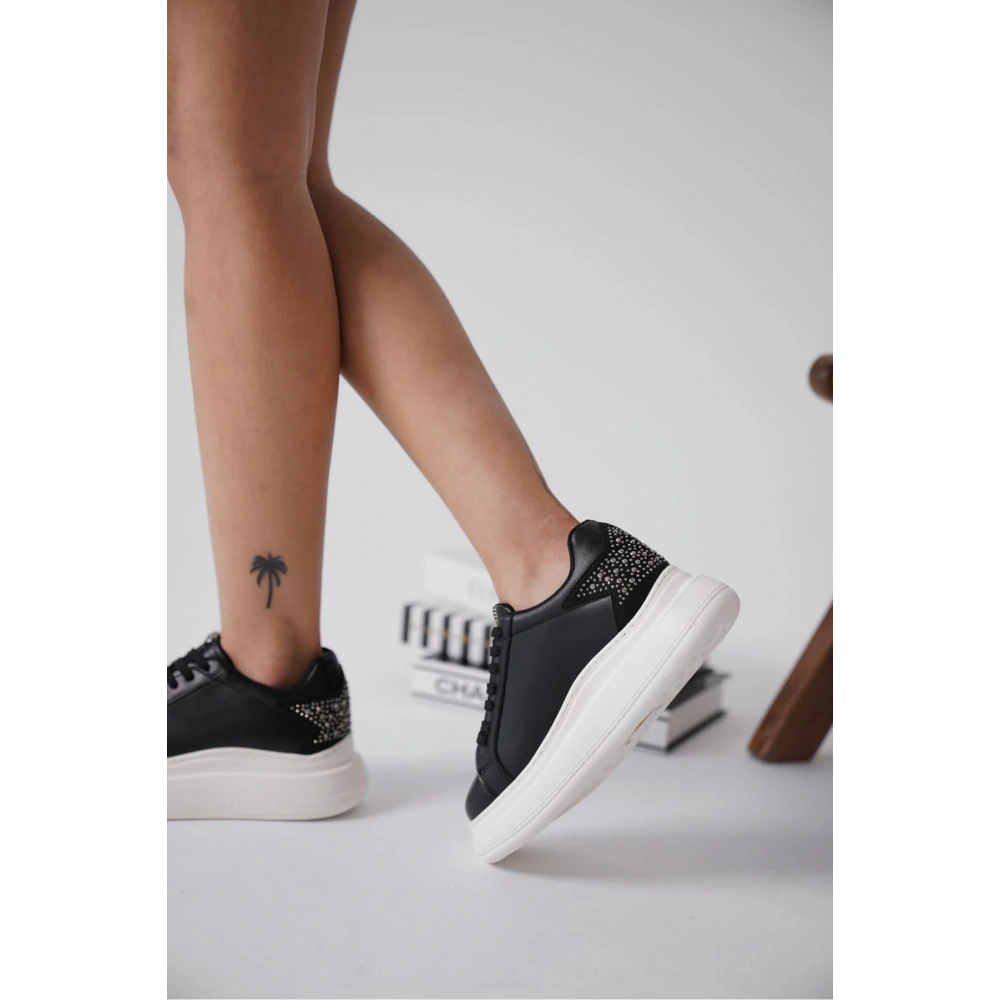 Grace Arkası Taşlı Siyah Kadın Sneaker