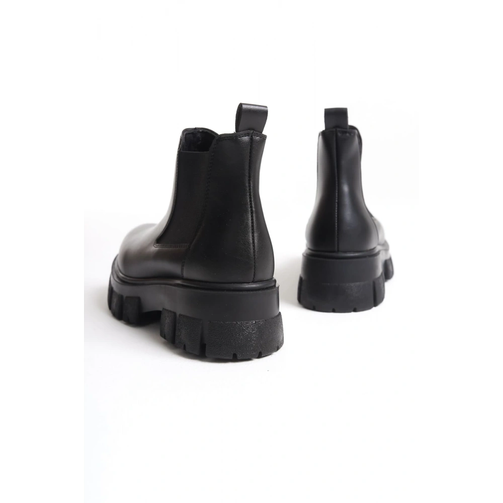 Julia Kadın Siyah Günlük Lastikli Bot