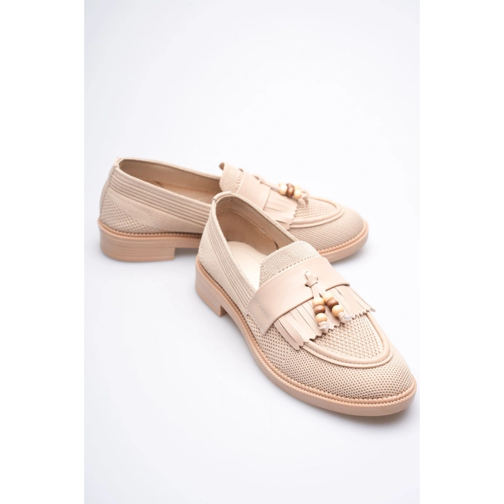 Kadın Bej Boncuk Püsküllü Günlük Kısa Topuklu Ayakkabı TR30MS01B