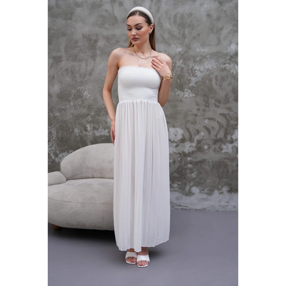 Kadın Beyaz Straplez Yaka Yazlık Elbise