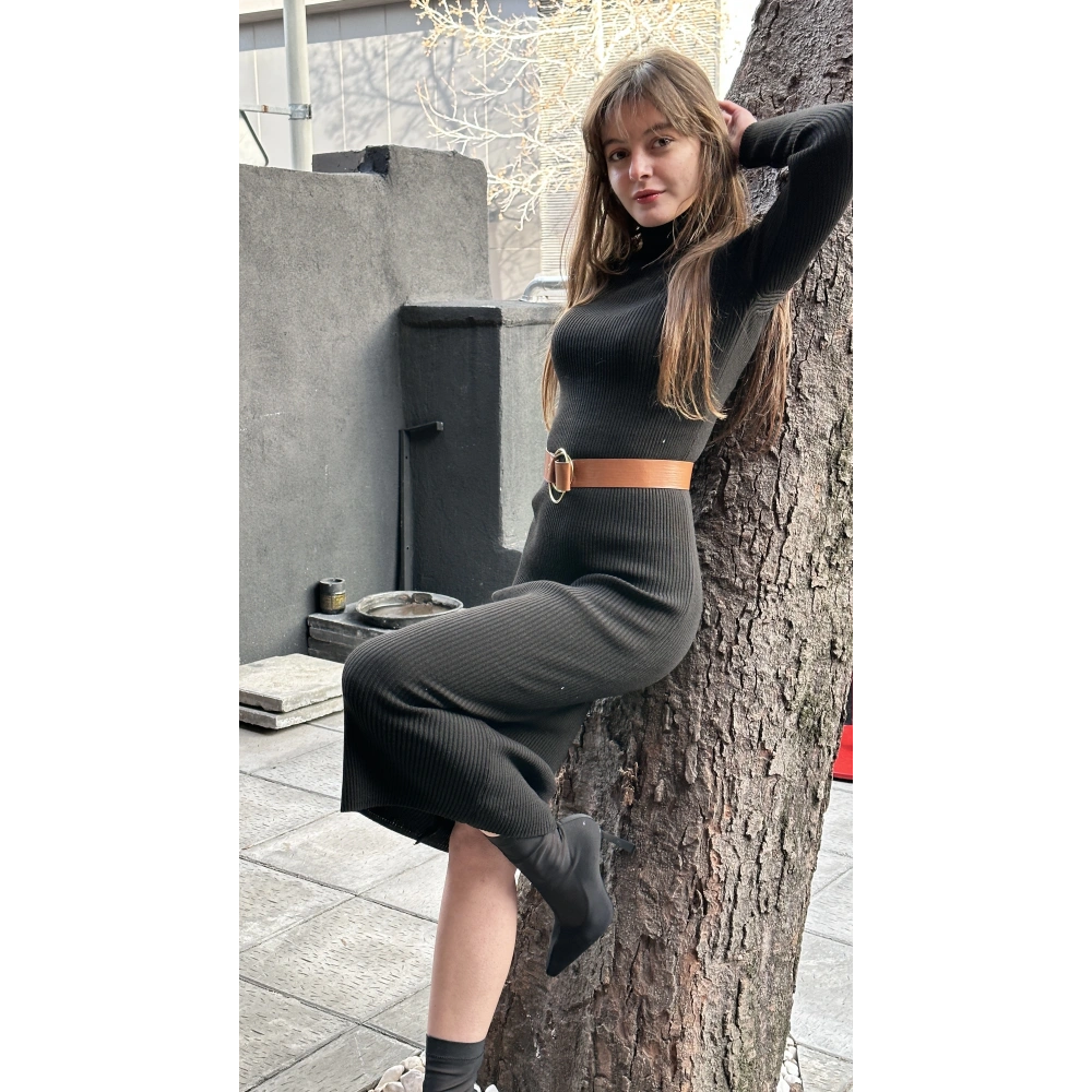 Kadın Boğazlı Siyah Uzun Triko Elbise