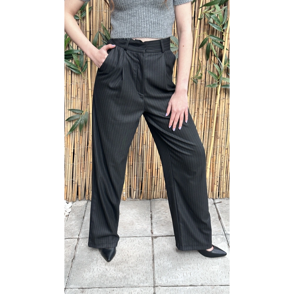 Kadın Bol Paça Çizgili Kumaş Pantolon Siyah