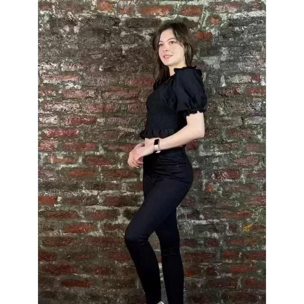 Kadın Büzgülü Siyah Bluz