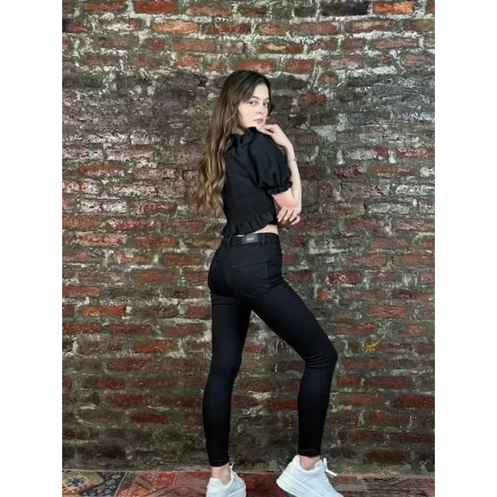 Kadın Büzgülü Siyah Bluz