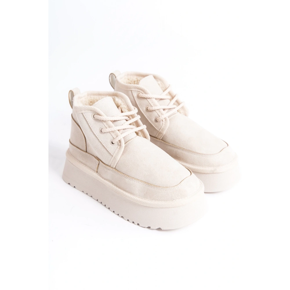 Kadın Krem Bağcıklı Bilek Bot