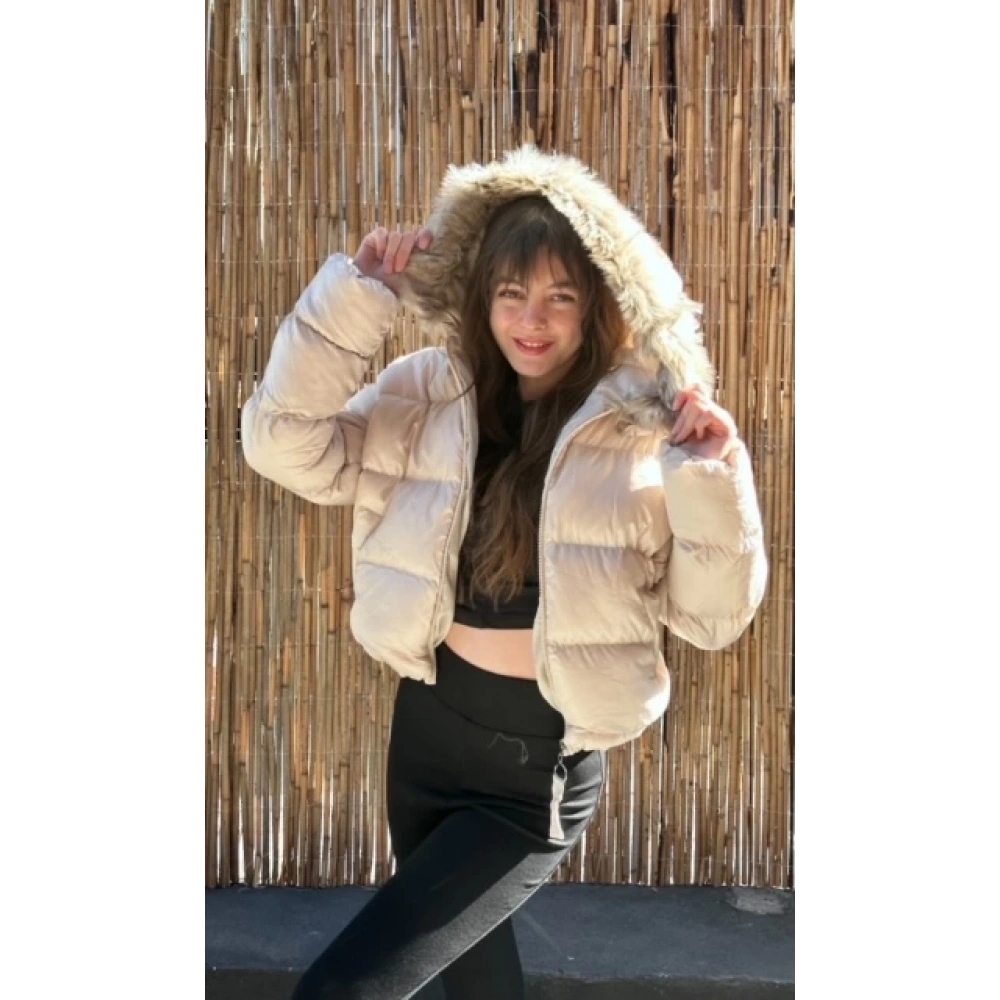 Kadın Krem Kapşonlu Şişme Mont