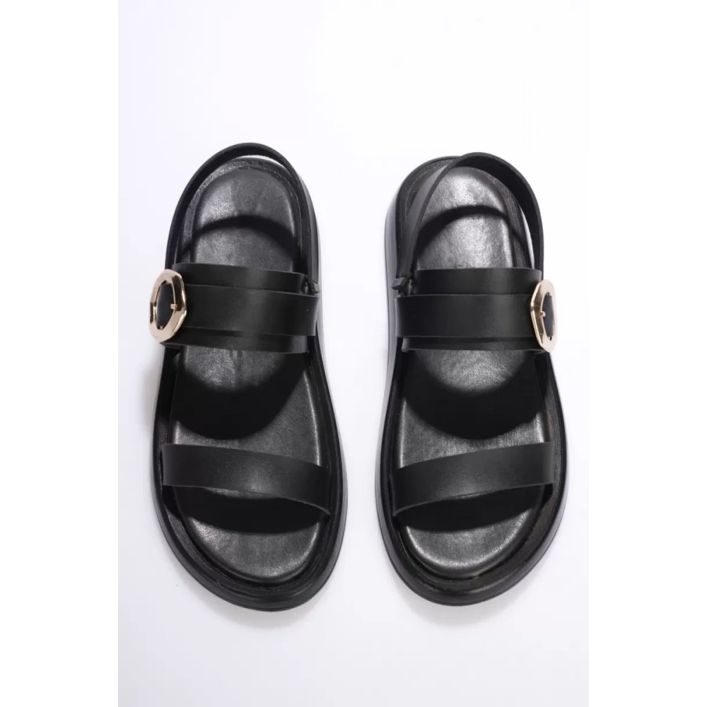 Kadın Siyah 2cm Topuk Boyu Yazlık Rahat Sandalet TR27MY05A