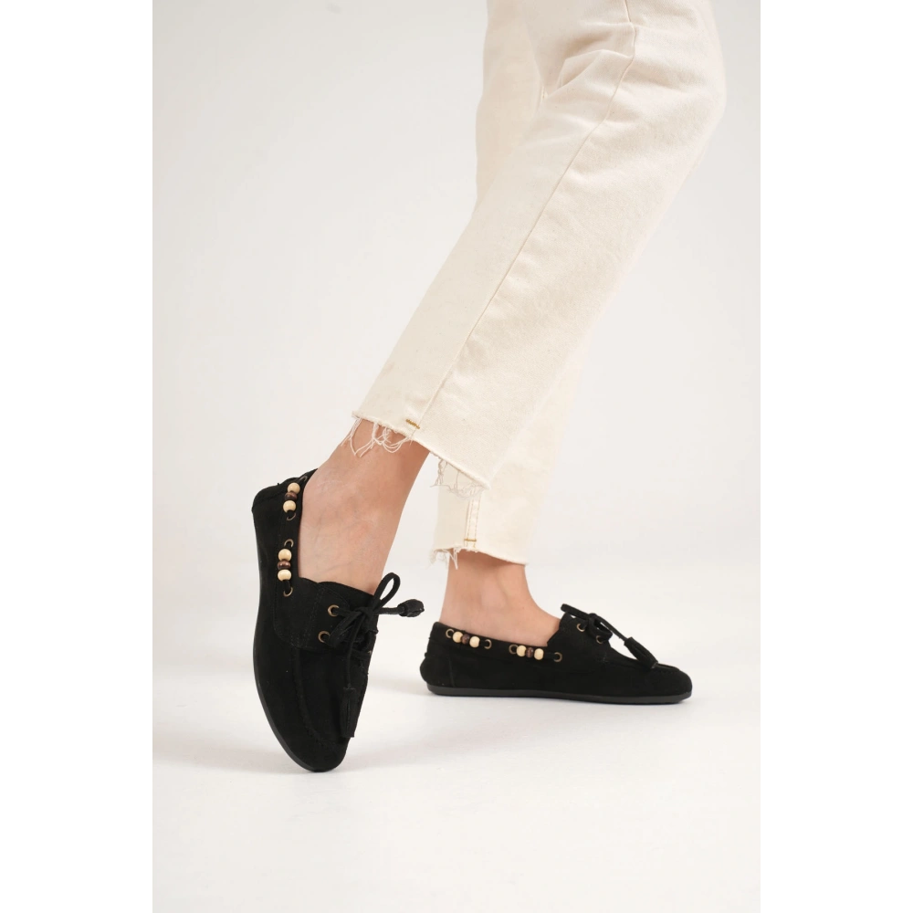 Kadın Siyah Boncuklu Günlük Süet Ayakkabı TR27MS07A