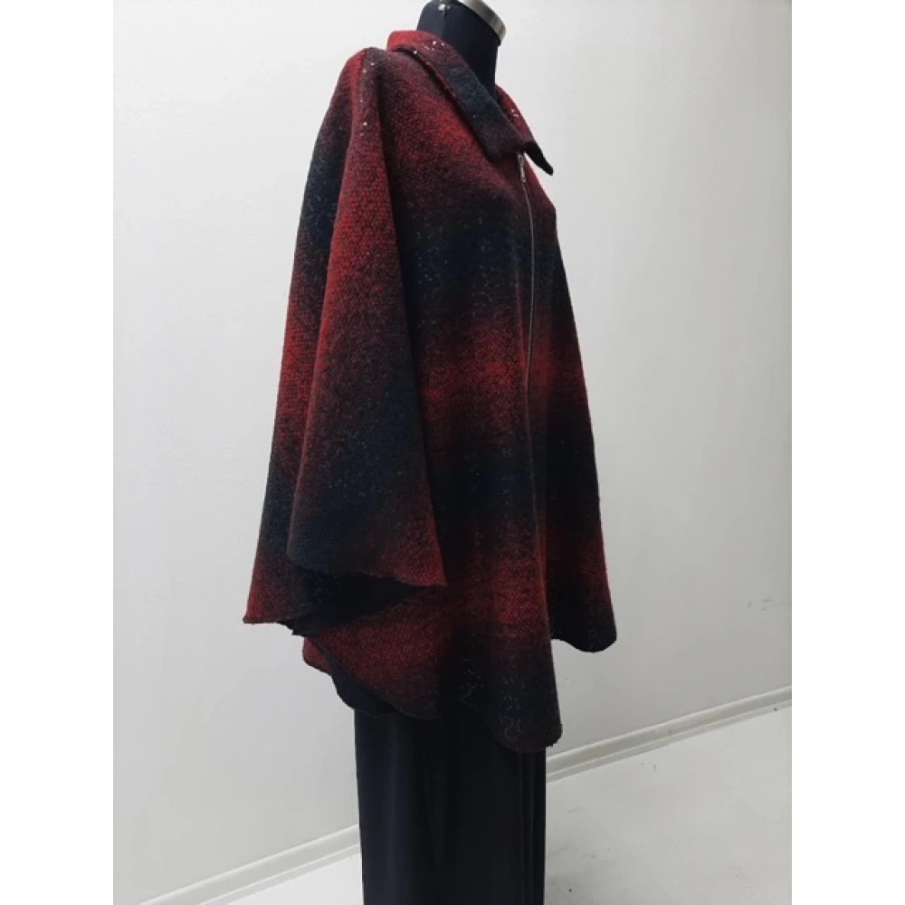 Kadın Siyah-Kırmızı Kışlık Panço