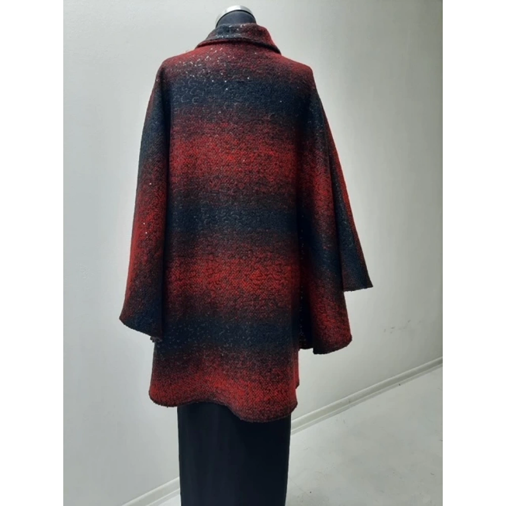 Kadın Siyah-Kırmızı Kışlık Panço