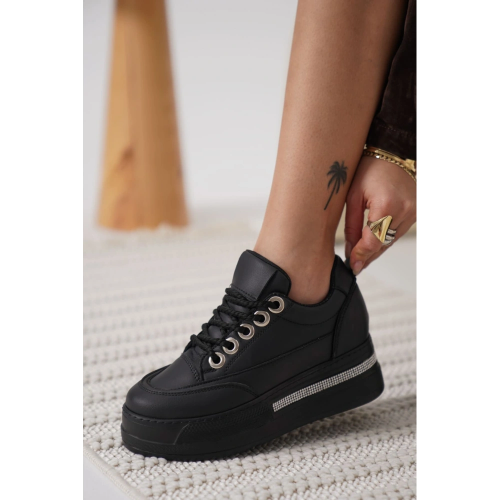 Kadın Siyah Tabanlı Siyah Gizli Topuklu Sneaker TR04MS01D