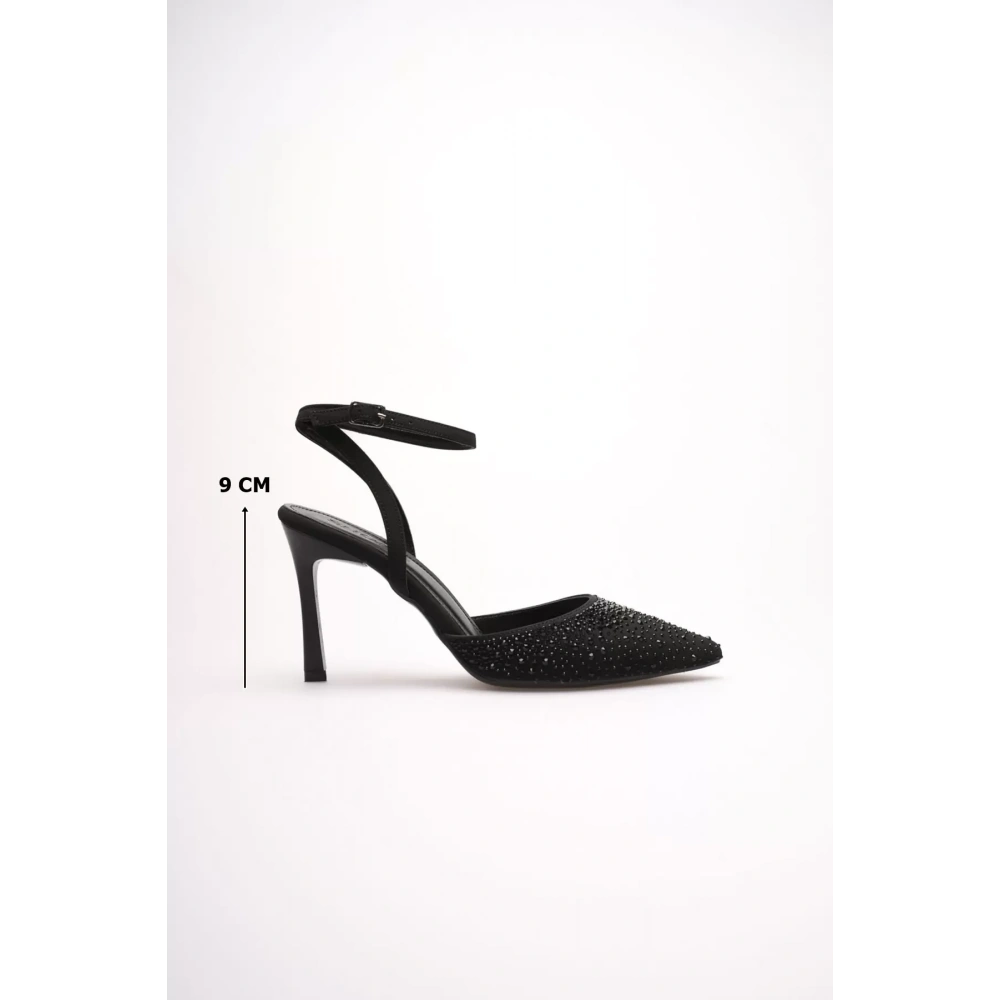 Kadın Siyah Taşlı Topuklu Ayakkabı TR08MS22A