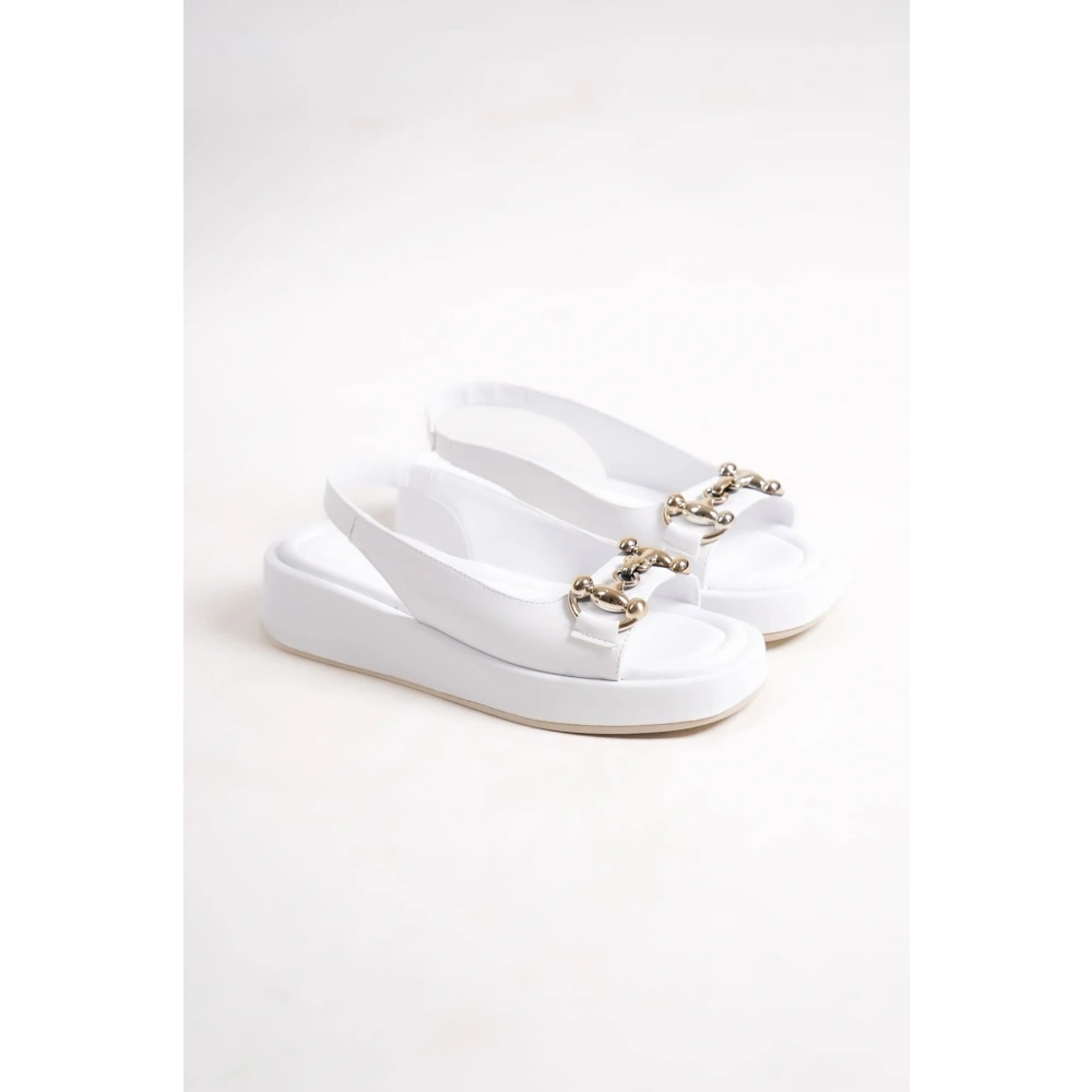 Kadın Tokalı Sandalet TR060Y02B