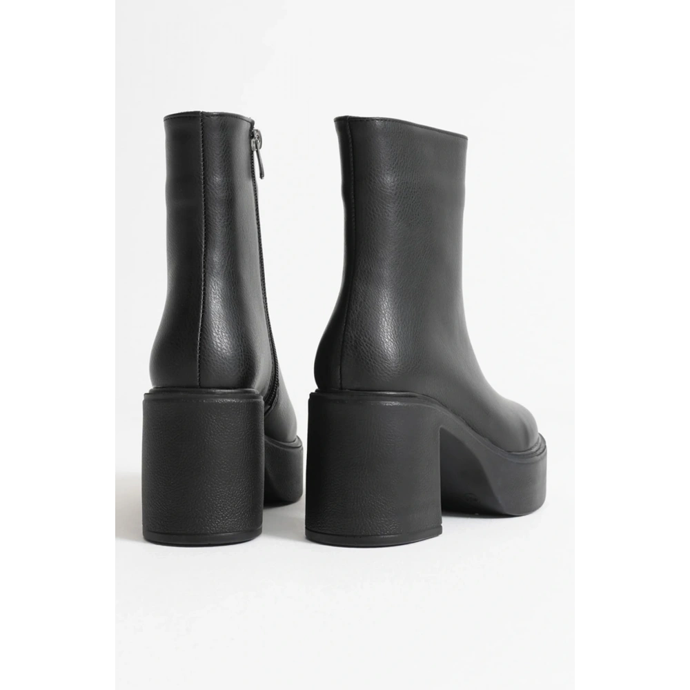 Keti Kadın Siyah Topuklu Bot