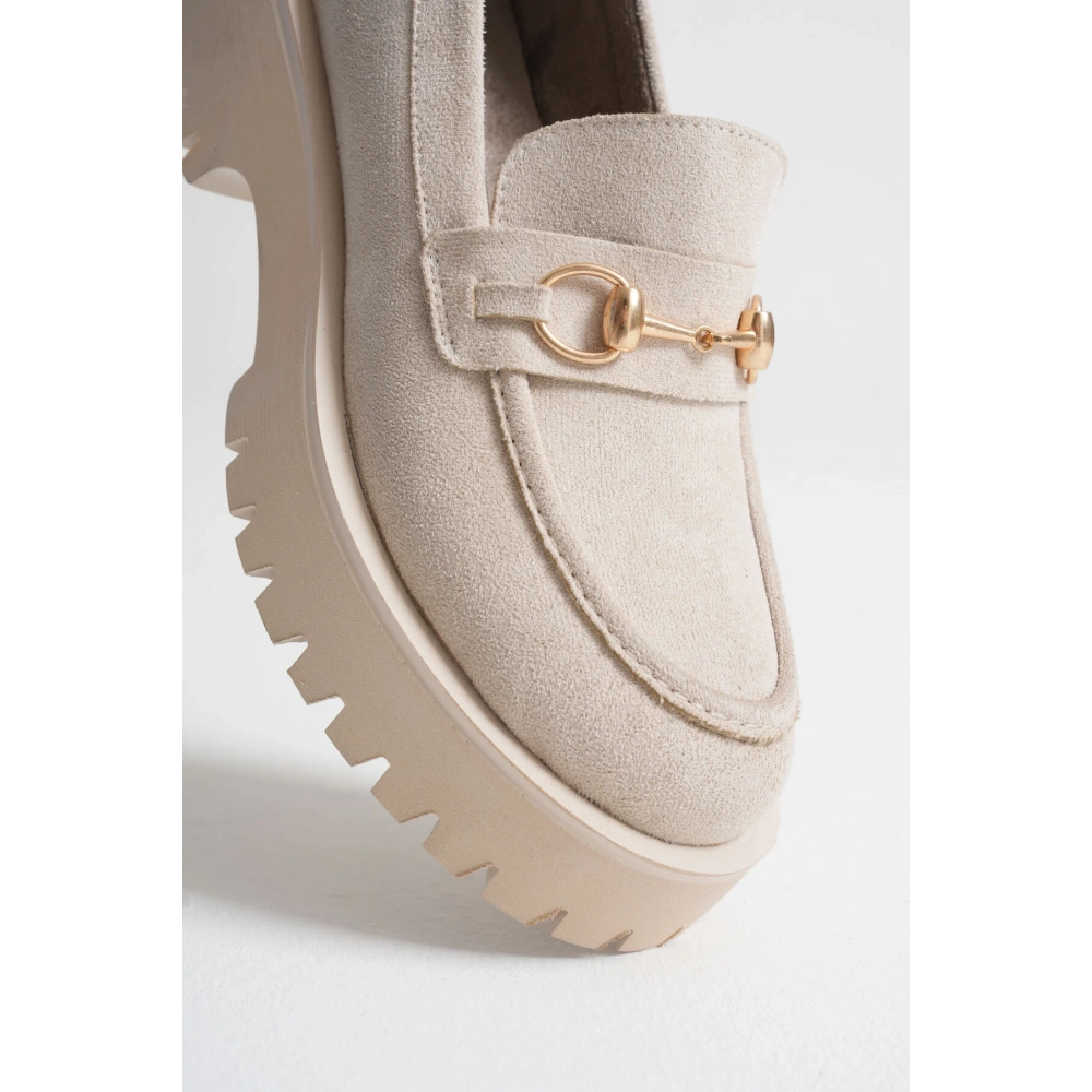 Lara Toka Detaylı Bej Süet Günlük Loafer Ayakkabı