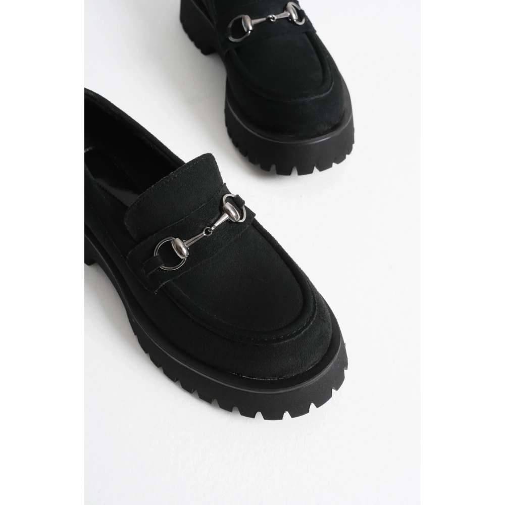 Lara Toka Detaylı Siyah Süet Günlük Loafer Ayakkabı