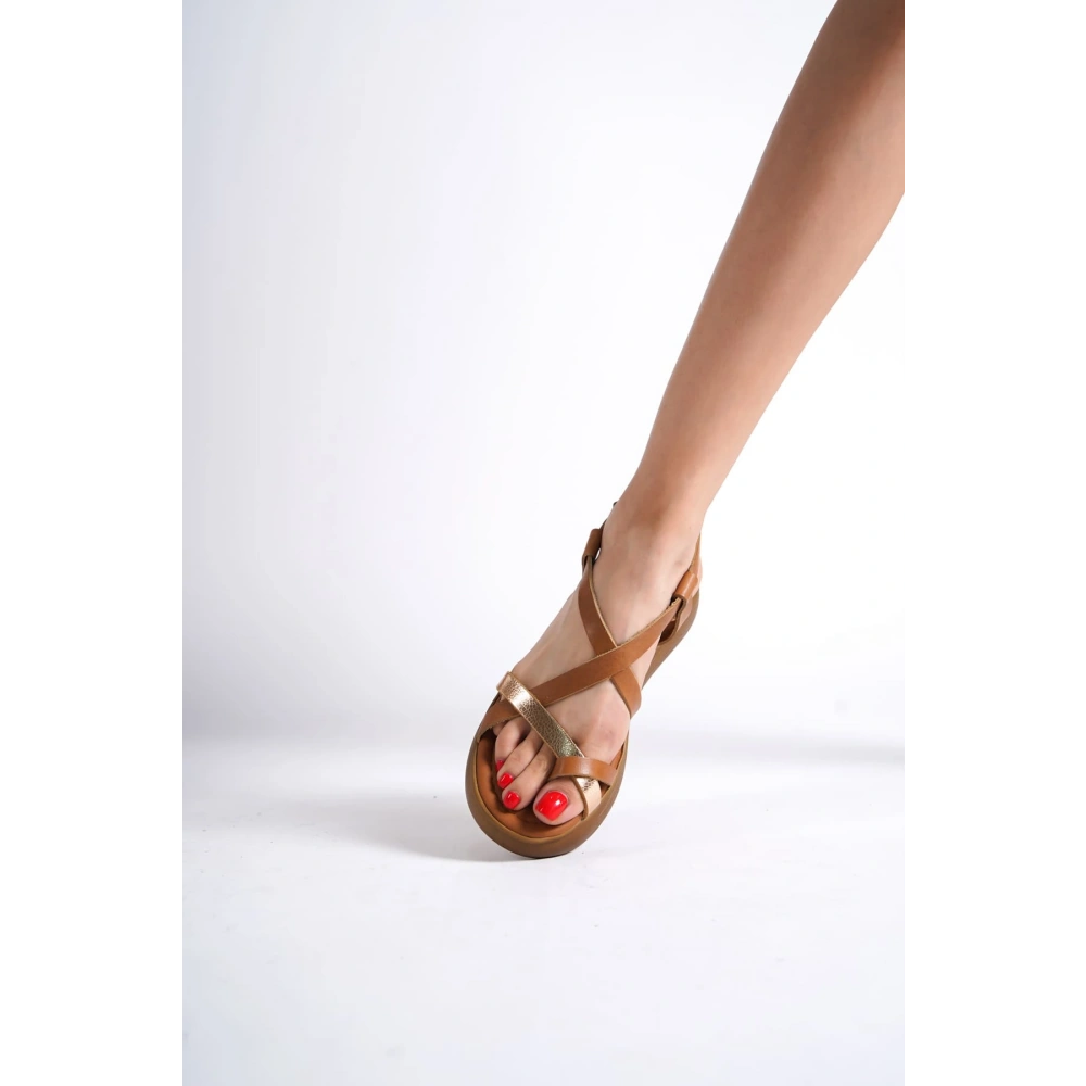 Legia Taba Altın Detaylı Hakiki Deri Sandalet