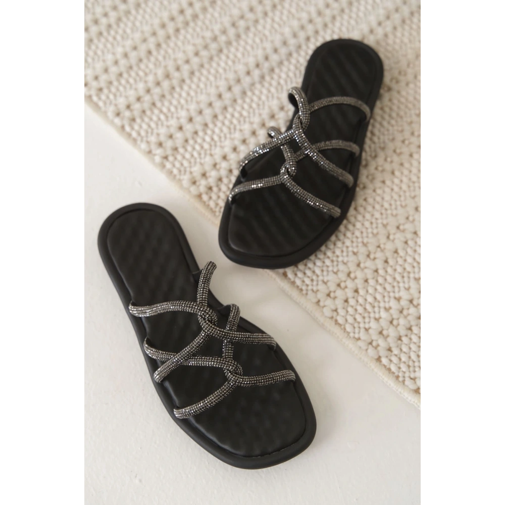 Siyah Kadın Taşlı Terlik TR28MY04A