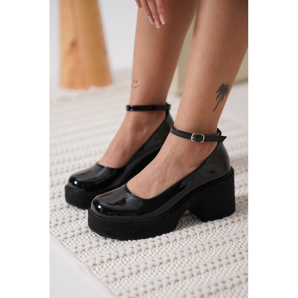 Marla Kadın Siyah Rugan Bilekten Baretli Günlük Ayakkabı