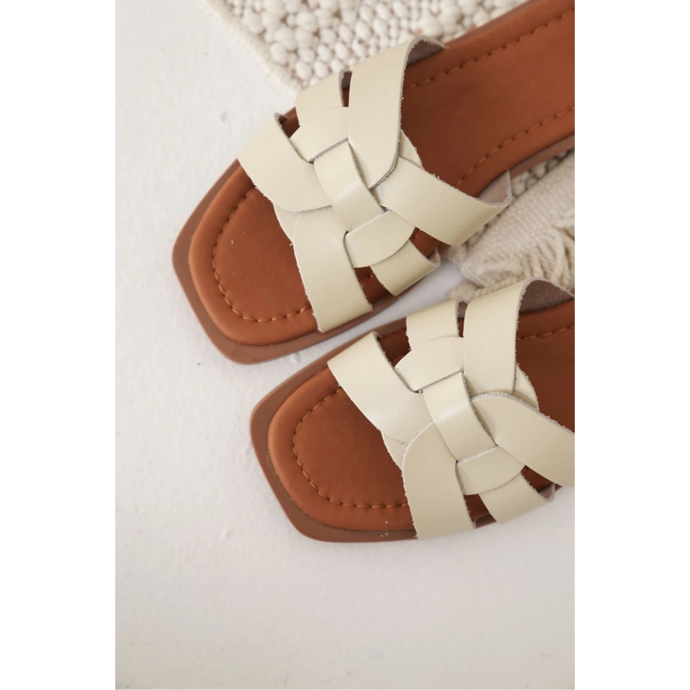 Bej Hakiki Deri Terlik TR31MY66C