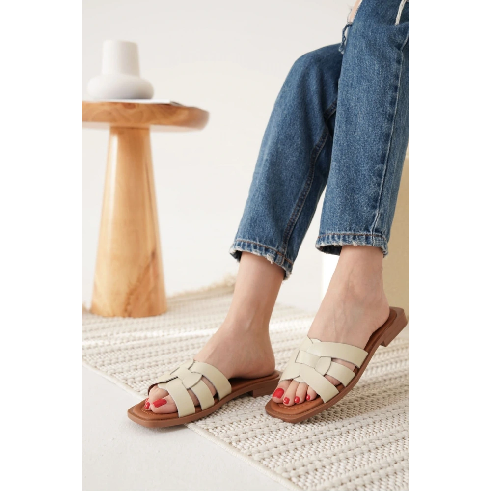 Bej Hakiki Deri Terlik TR31MY66C