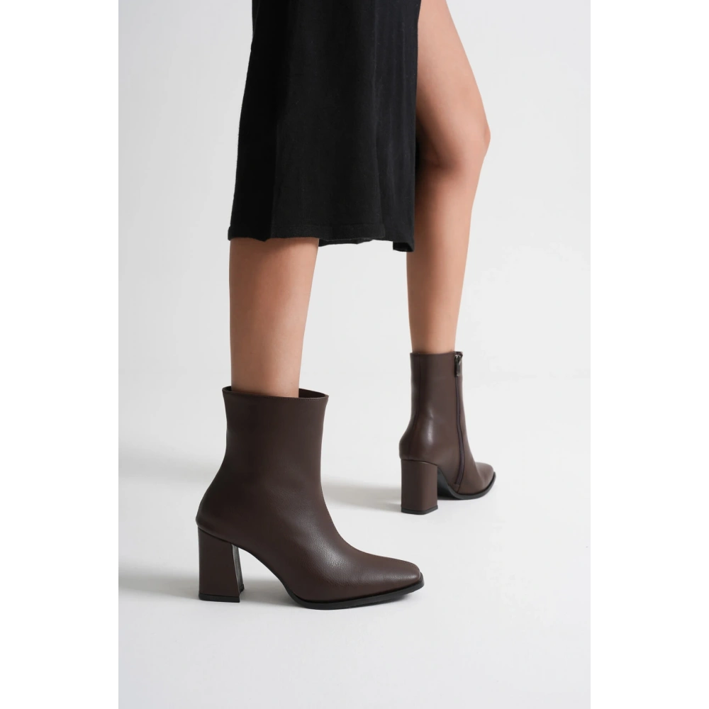 Muso Kadın Acı Kahve Topuklu Bot
