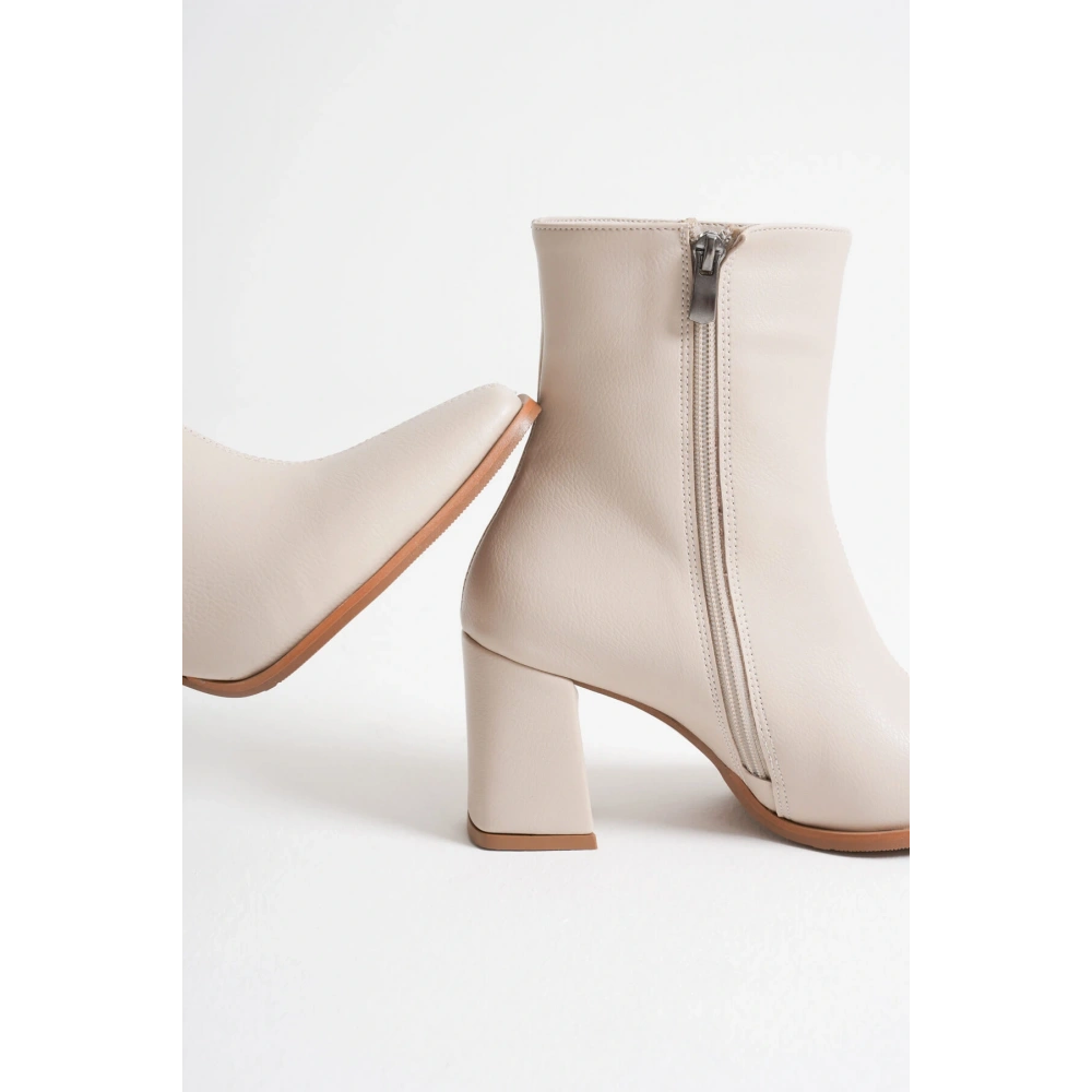 Muso Kadın Bej Topuklu Bot